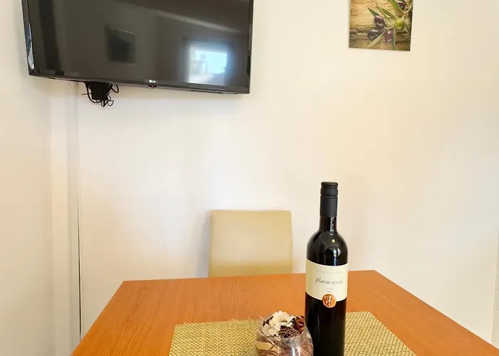 Elvira Apartment Drage