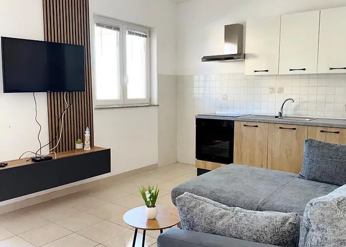 Elvira Apartment Drage