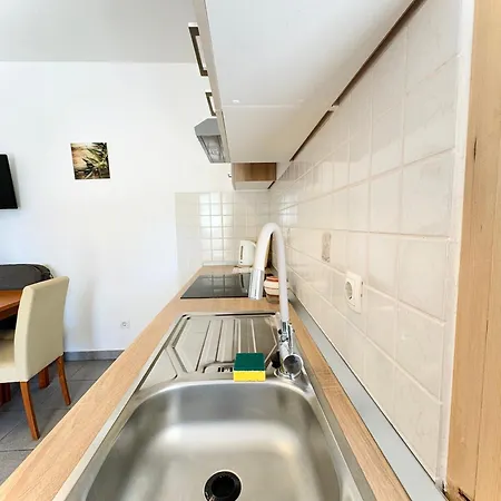Apartment Elvira *